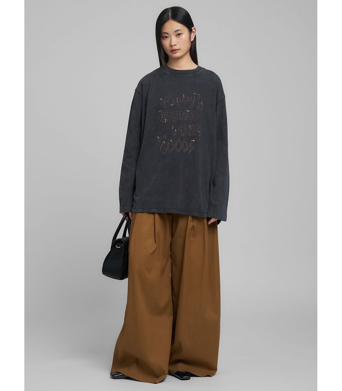 刺しゅう入り ボーイフィットロングTシャツ